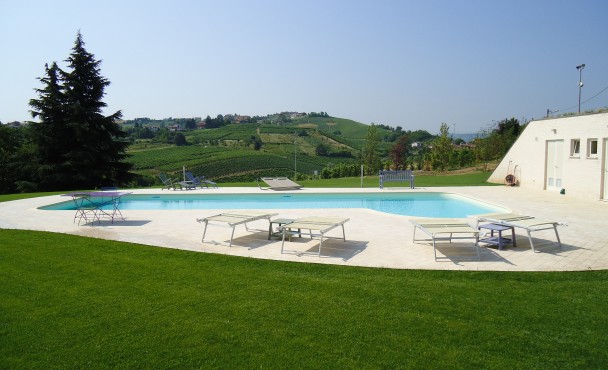 Villa, Oltrepò Pavese